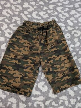🦋5/25$ Layer 8 Boys Camo Pull-On Shorts - Olive & Black